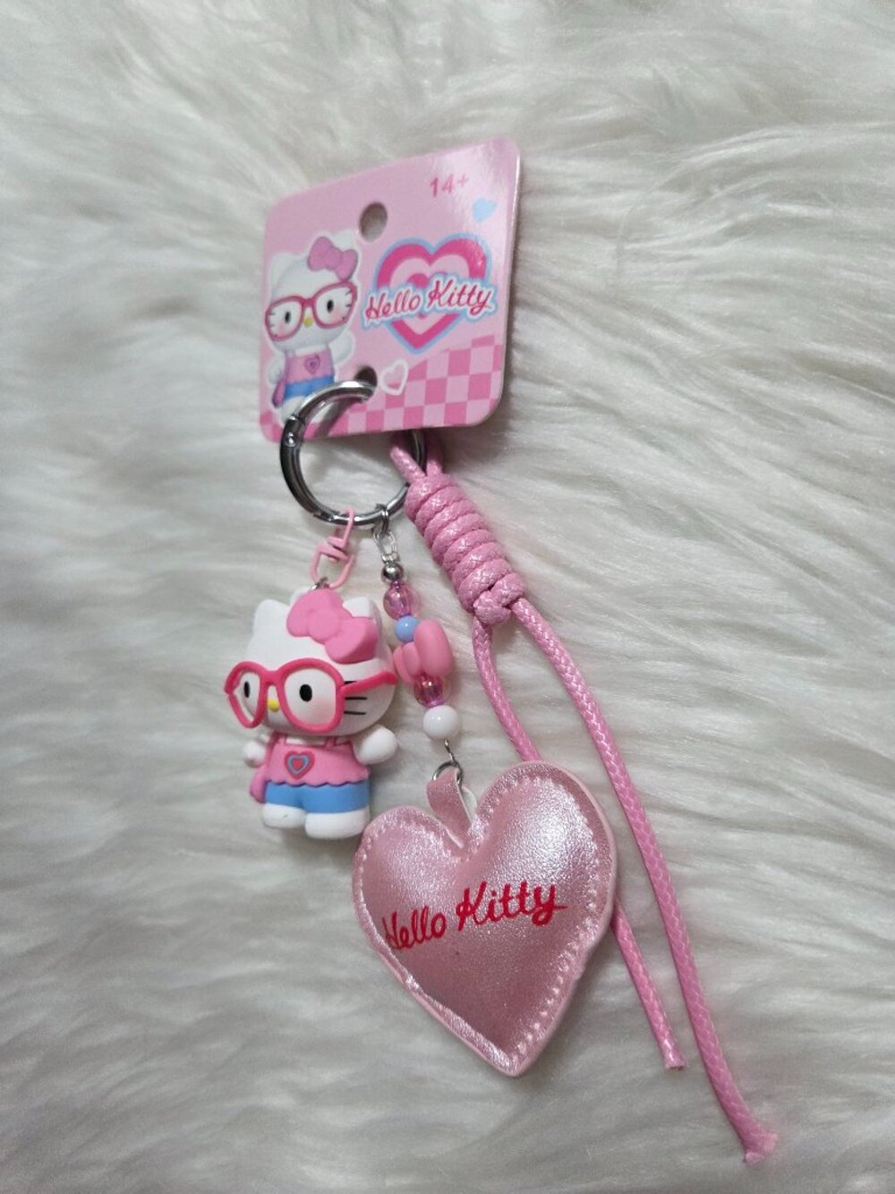 Hello Kitty Keychain - Picture 4 of 6